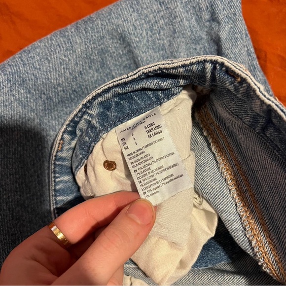 american eagle distressed denim - Picture 5 of 5